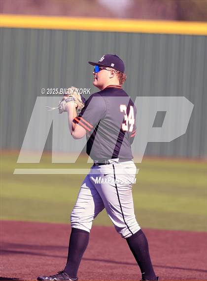 Thumbnail 1 in Grand Saline vs Van photogallery.