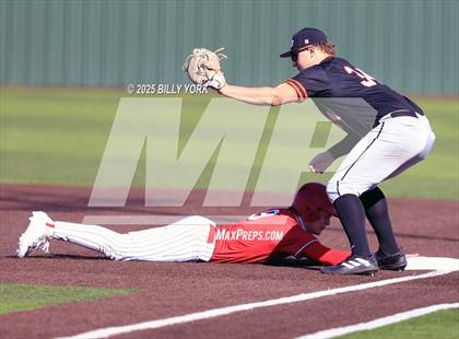 Thumbnail 1 in Grand Saline vs Van photogallery.