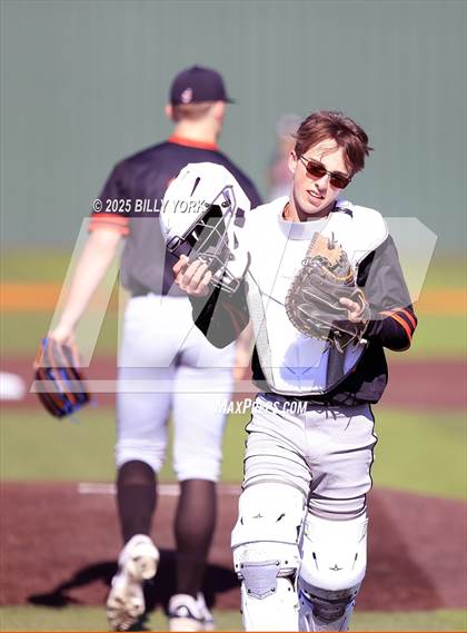 Thumbnail 2 in Grand Saline vs Van photogallery.