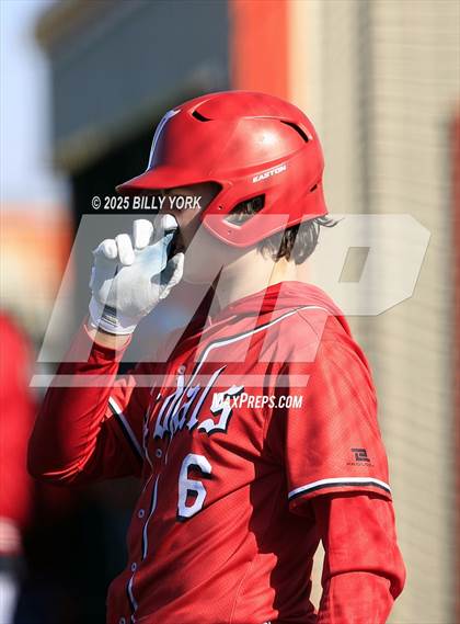 Thumbnail 3 in Grand Saline vs Van photogallery.
