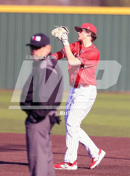 Thumbnail 1 in Grand Saline vs Van photogallery.