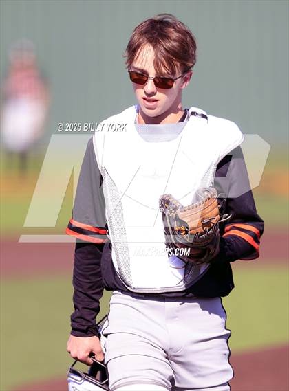 Thumbnail 3 in Grand Saline vs Van photogallery.