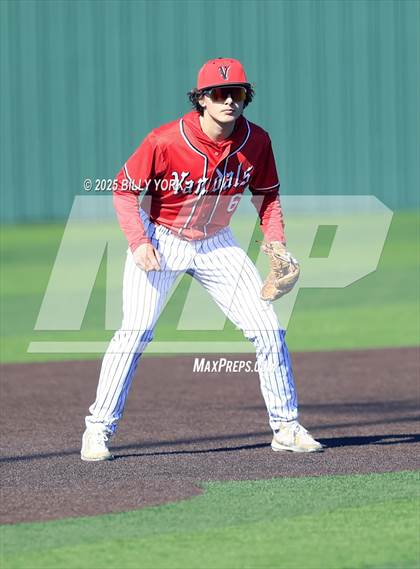 Thumbnail 2 in Grand Saline vs Van photogallery.
