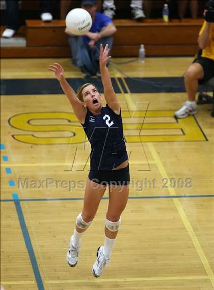 Thumbnail 1 in Corona del Mar vs. Redlands East Valley (CIF SS D2-AA Final) photogallery.