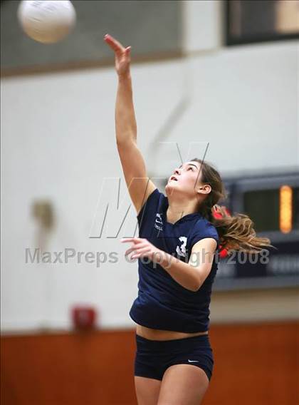 Thumbnail 1 in Corona del Mar vs. Redlands East Valley (CIF SS D2-AA Final) photogallery.