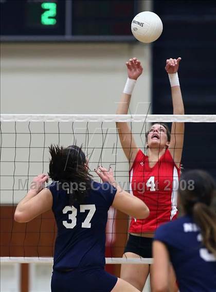 Thumbnail 2 in Corona del Mar vs. Redlands East Valley (CIF SS D2-AA Final) photogallery.