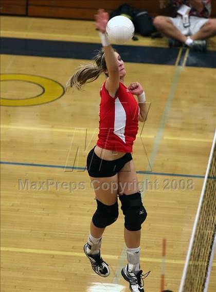 Thumbnail 3 in Corona del Mar vs. Redlands East Valley (CIF SS D2-AA Final) photogallery.