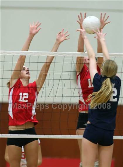 Thumbnail 3 in Corona del Mar vs. Redlands East Valley (CIF SS D2-AA Final) photogallery.