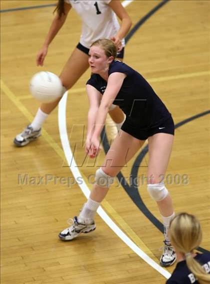 Thumbnail 3 in Corona del Mar vs. Redlands East Valley (CIF SS D2-AA Final) photogallery.