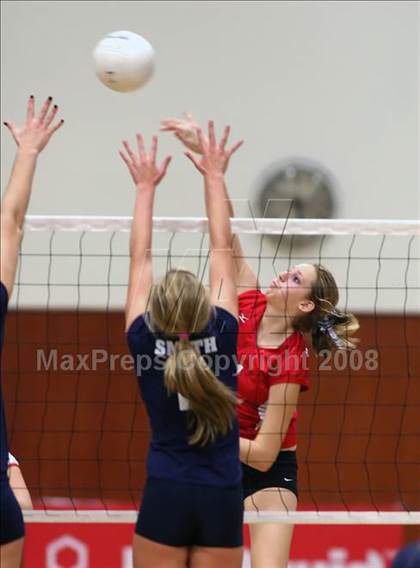 Thumbnail 2 in Corona del Mar vs. Redlands East Valley (CIF SS D2-AA Final) photogallery.