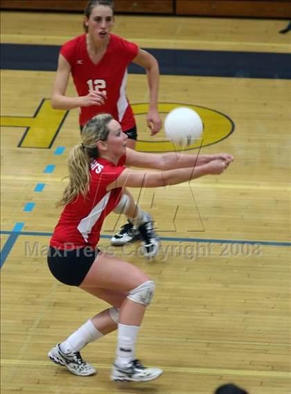 Thumbnail 1 in Corona del Mar vs. Redlands East Valley (CIF SS D2-AA Final) photogallery.