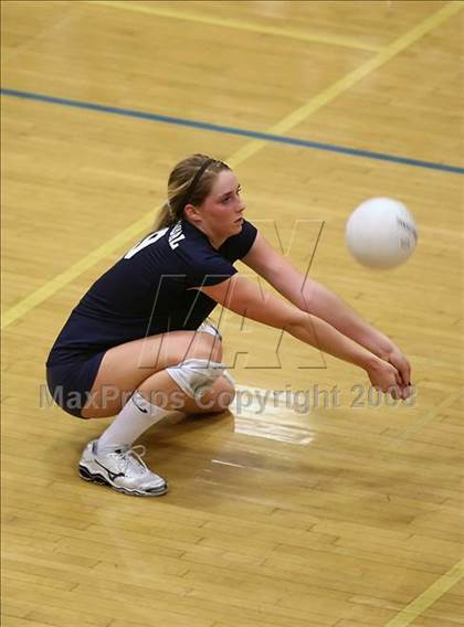 Thumbnail 2 in Corona del Mar vs. Redlands East Valley (CIF SS D2-AA Final) photogallery.