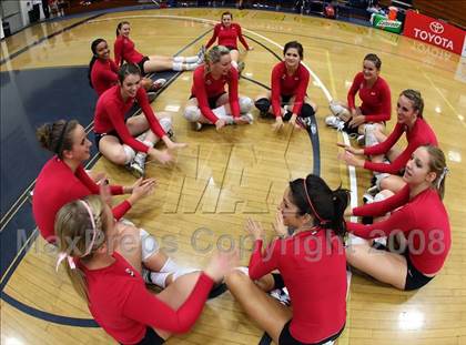 Thumbnail 1 in Corona del Mar vs. Redlands East Valley (CIF SS D2-AA Final) photogallery.