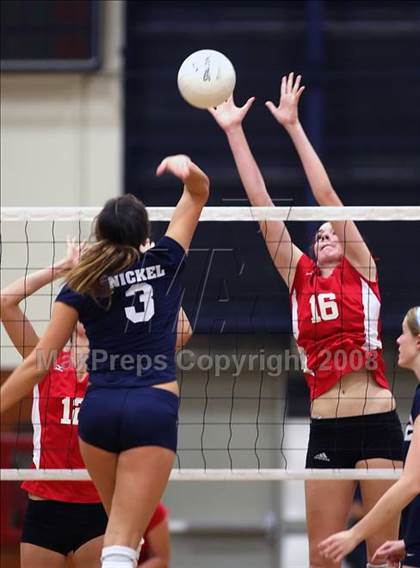 Thumbnail 1 in Corona del Mar vs. Redlands East Valley (CIF SS D2-AA Final) photogallery.