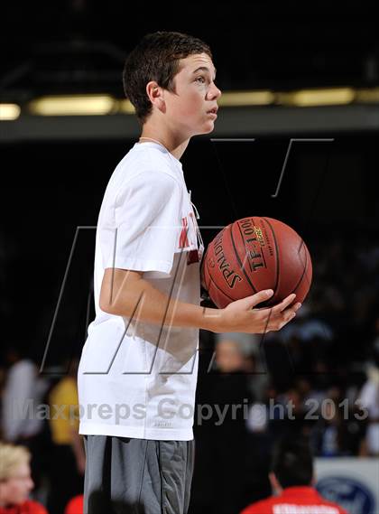 Thumbnail 3 in Mater Dei vs. Etiwanda (CIF-SS D1AA Final) photogallery.