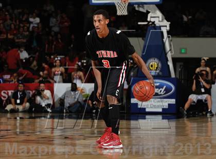 Thumbnail 1 in Mater Dei vs. Etiwanda (CIF-SS D1AA Final) photogallery.