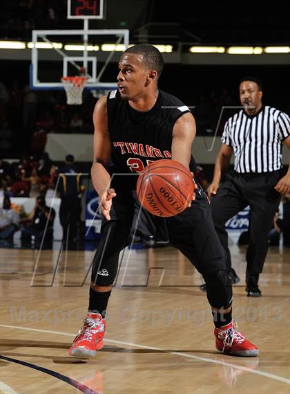 Thumbnail 2 in Mater Dei vs. Etiwanda (CIF-SS D1AA Final) photogallery.