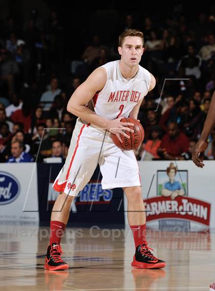 Thumbnail 3 in Mater Dei vs. Etiwanda (CIF-SS D1AA Final) photogallery.