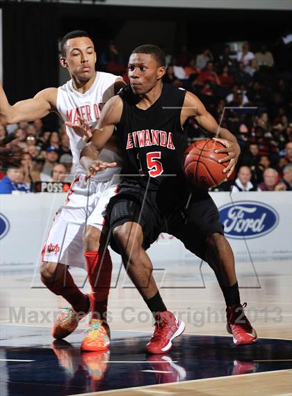Thumbnail 2 in Mater Dei vs. Etiwanda (CIF-SS D1AA Final) photogallery.