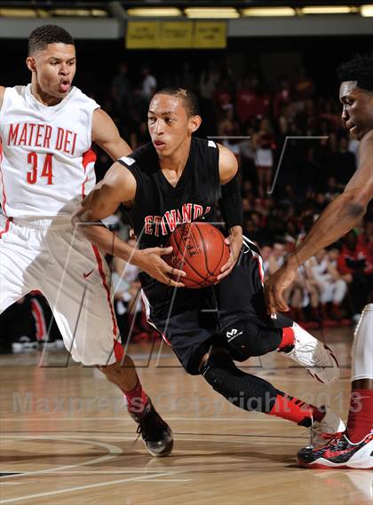 Thumbnail 1 in Mater Dei vs. Etiwanda (CIF-SS D1AA Final) photogallery.