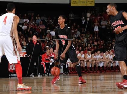 Thumbnail 3 in Mater Dei vs. Etiwanda (CIF-SS D1AA Final) photogallery.