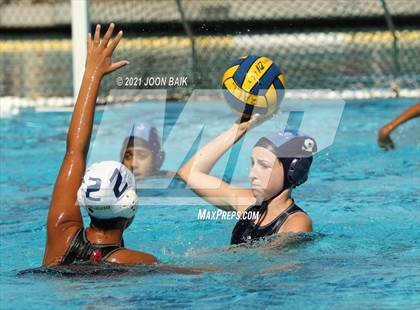 Thumbnail 2 in JV: Valley Christian vs Leland (Saint Francis JV Invitational) photogallery.