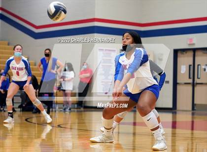 Thumbnail 1 in Grand Oaks @ Oak Ridge photogallery.