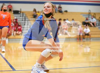 Thumbnail 2 in Grand Oaks @ Oak Ridge photogallery.