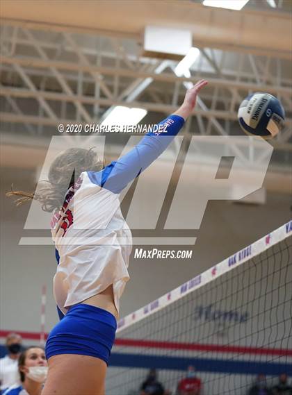 Thumbnail 2 in Grand Oaks @ Oak Ridge photogallery.