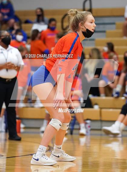 Thumbnail 2 in Grand Oaks @ Oak Ridge photogallery.