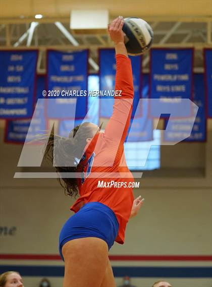 Thumbnail 3 in Grand Oaks @ Oak Ridge photogallery.