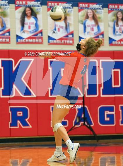 Thumbnail 1 in Grand Oaks @ Oak Ridge photogallery.