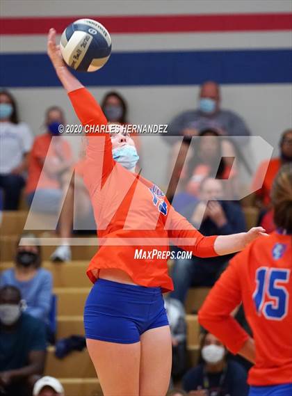 Thumbnail 2 in Grand Oaks @ Oak Ridge photogallery.