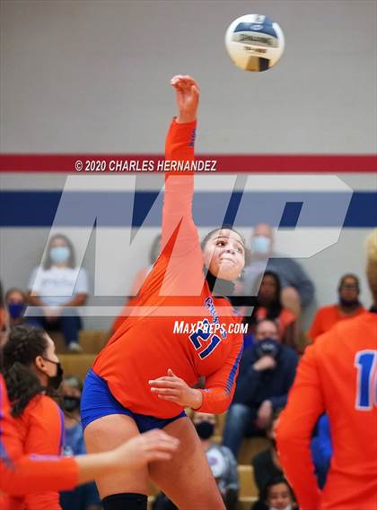 Thumbnail 3 in Grand Oaks @ Oak Ridge photogallery.