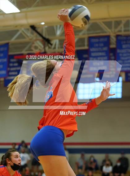 Thumbnail 1 in Grand Oaks @ Oak Ridge photogallery.