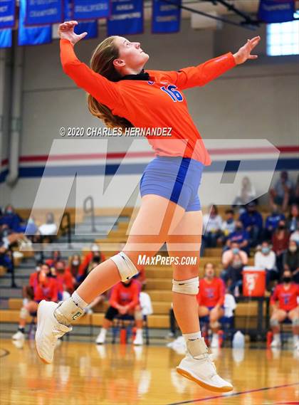 Thumbnail 3 in Grand Oaks @ Oak Ridge photogallery.
