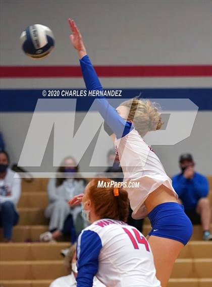 Thumbnail 3 in Grand Oaks @ Oak Ridge photogallery.