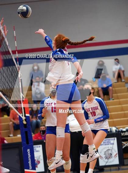Thumbnail 3 in Grand Oaks @ Oak Ridge photogallery.
