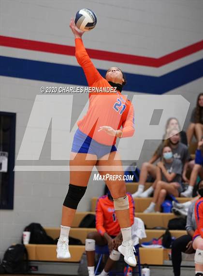 Thumbnail 3 in Grand Oaks @ Oak Ridge photogallery.