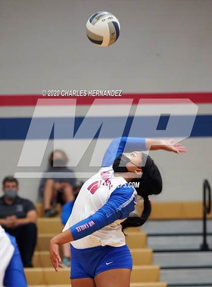 Thumbnail 3 in Grand Oaks @ Oak Ridge photogallery.