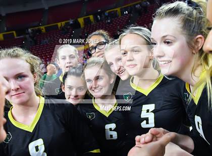 Thumbnail 3 in Basha vs. Perry (AIA 6A Final - Awards) photogallery.