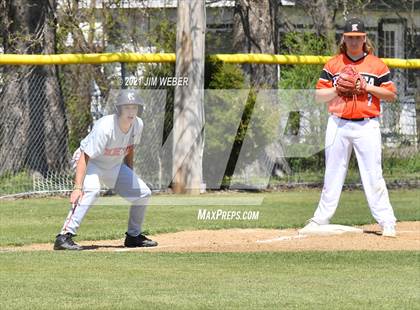 Thumbnail 3 in Keota vs. Keys (Ricky Spears Invitational) photogallery.