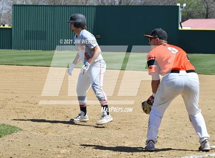 Thumbnail 2 in Keota vs. Keys (Ricky Spears Invitational) photogallery.