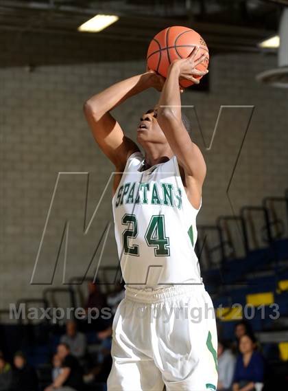 Thumbnail 2 in Sunny Hills vs. Damien (I Have a Dream Classic) photogallery.