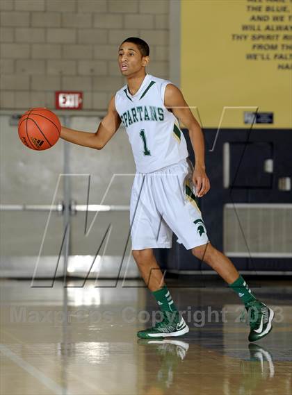 Thumbnail 2 in Sunny Hills vs. Damien (I Have a Dream Classic) photogallery.