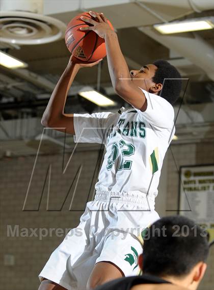 Thumbnail 1 in Sunny Hills vs. Damien (I Have a Dream Classic) photogallery.