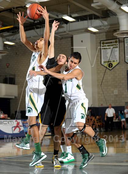 Thumbnail 1 in Sunny Hills vs. Damien (I Have a Dream Classic) photogallery.