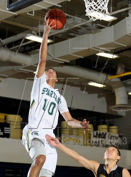Thumbnail 1 in Sunny Hills vs. Damien (I Have a Dream Classic) photogallery.