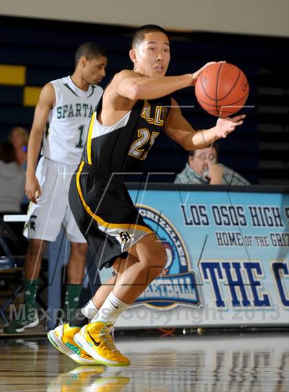Thumbnail 1 in Sunny Hills vs. Damien (I Have a Dream Classic) photogallery.