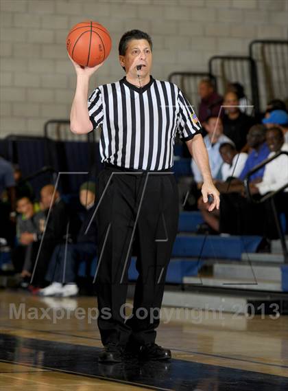 Thumbnail 3 in Sunny Hills vs. Damien (I Have a Dream Classic) photogallery.